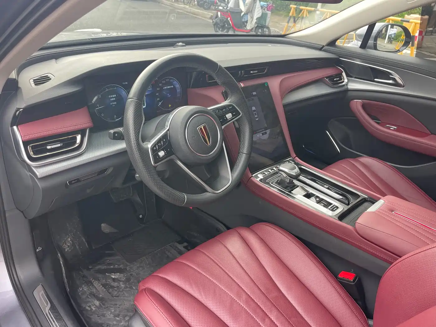 Hongqi H5 2024 2.0T Automatic Smart Connect Flag Smooth Edition фото 7