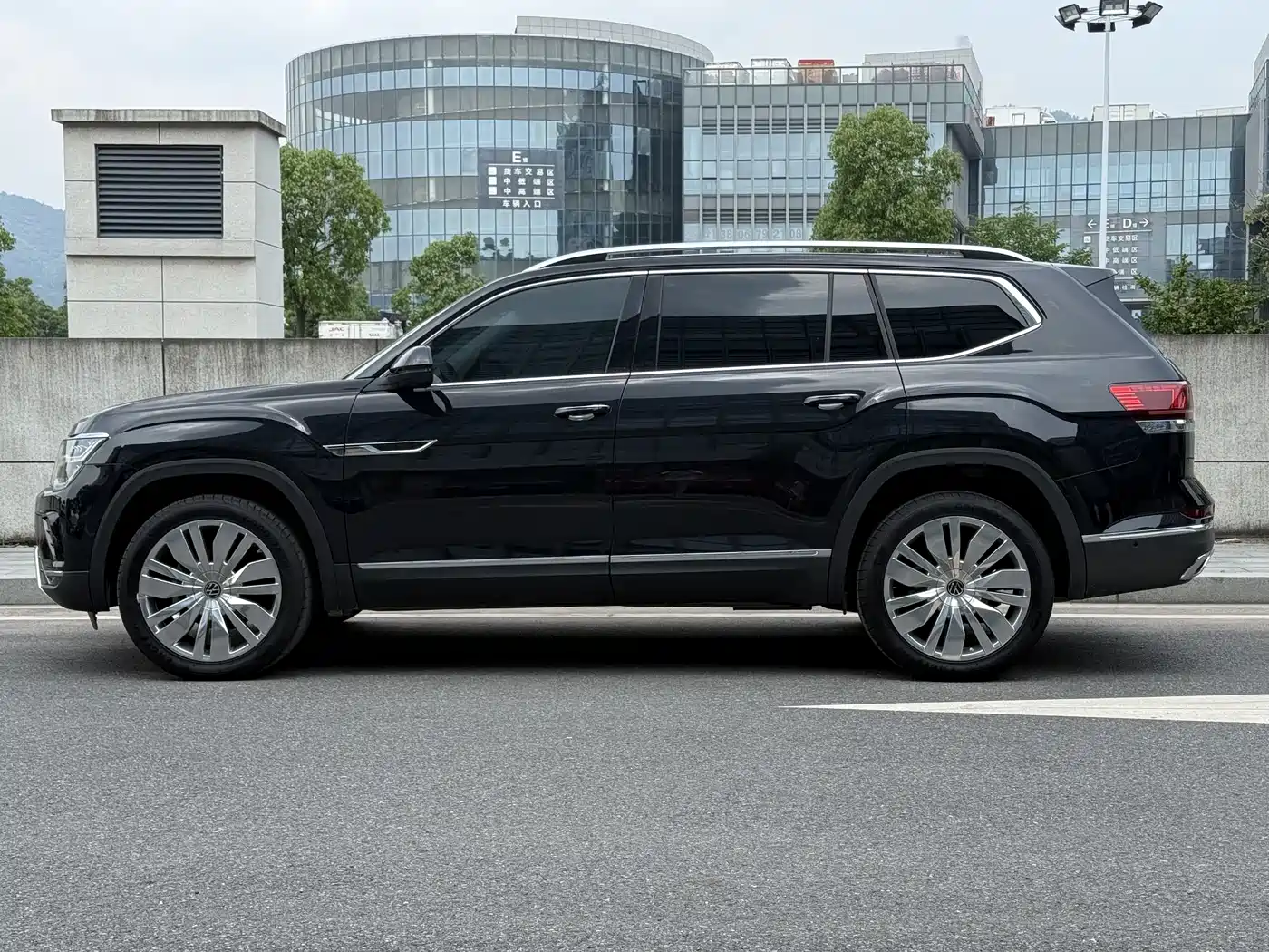 Volkswagen Teramont 2024 380TSI 4WD Prestige Flagship Edition фото 4