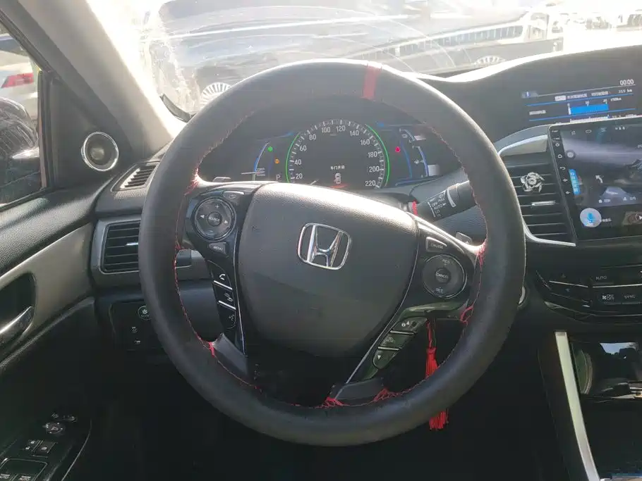 Photo 15 - Honda Accord