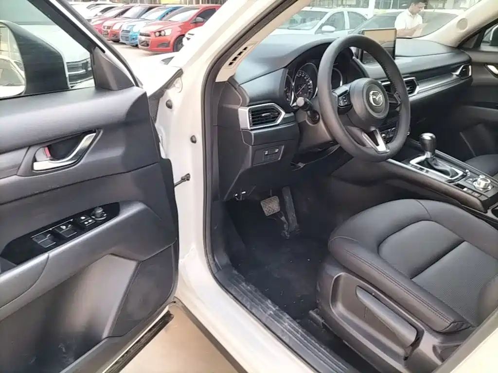 Фото 16 - Mazda CX-5