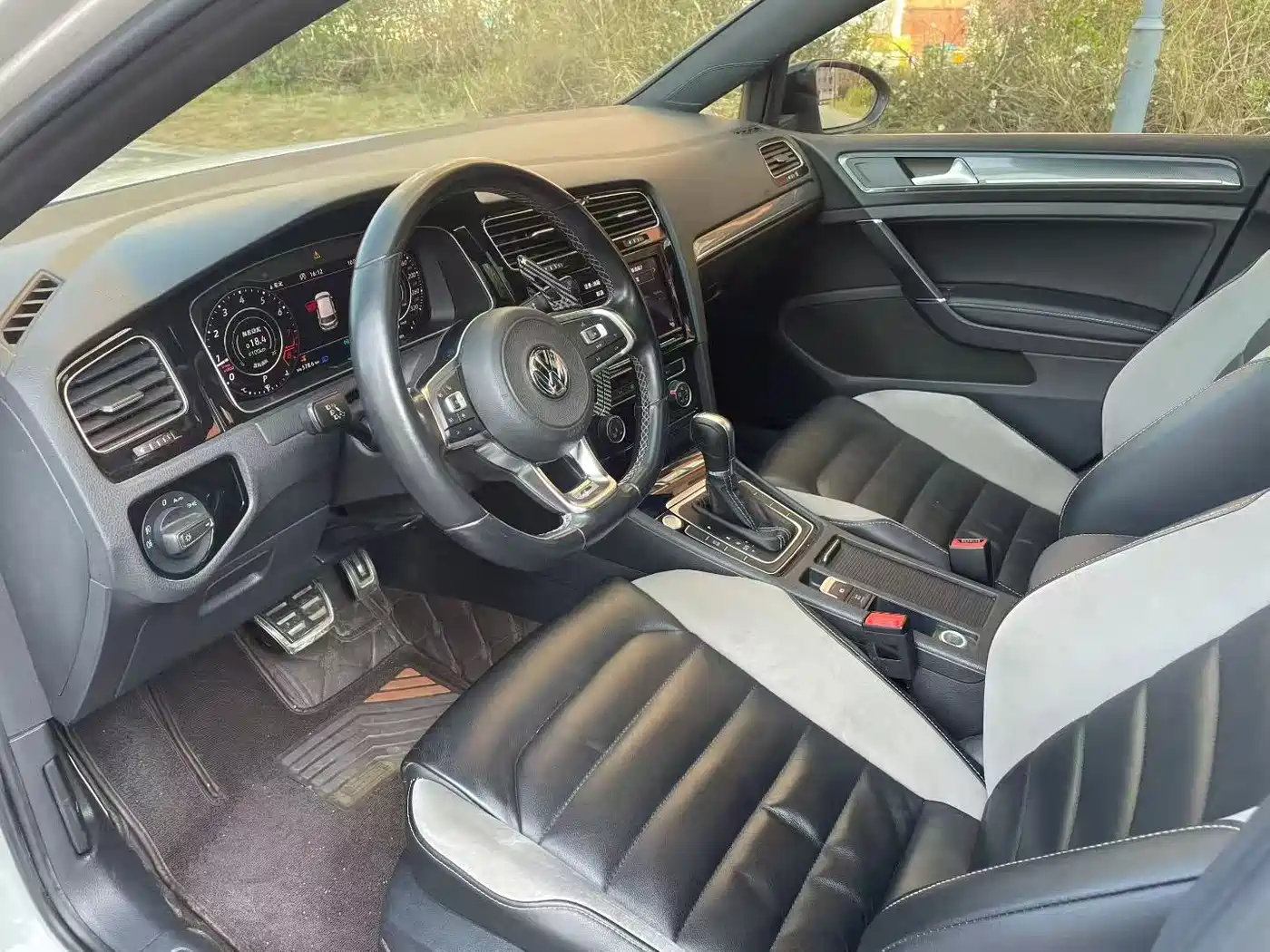 Volkswagen Golf 2019 280TSI DSG R-Line China VI фото 4