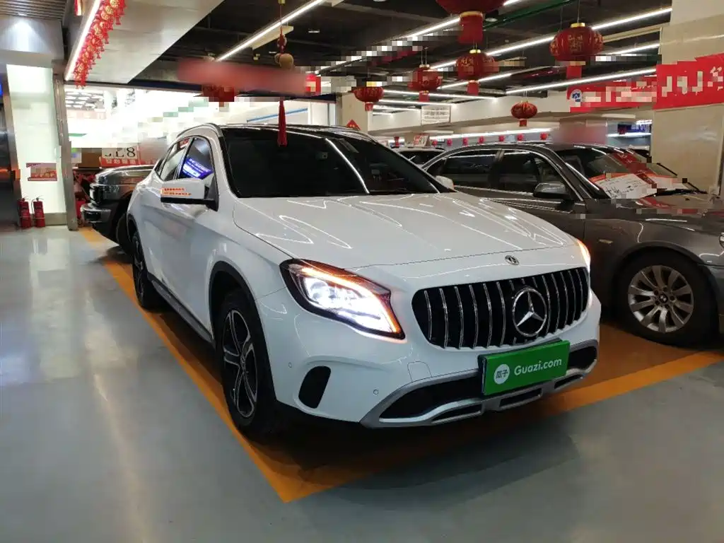 Mercedes-Benz GLA 2018 GLA 200 Fashion фото 22