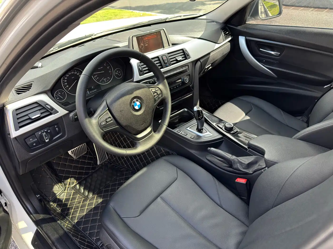 BMW 3 Series 2015 320Li Super Joy Fashion фото 3