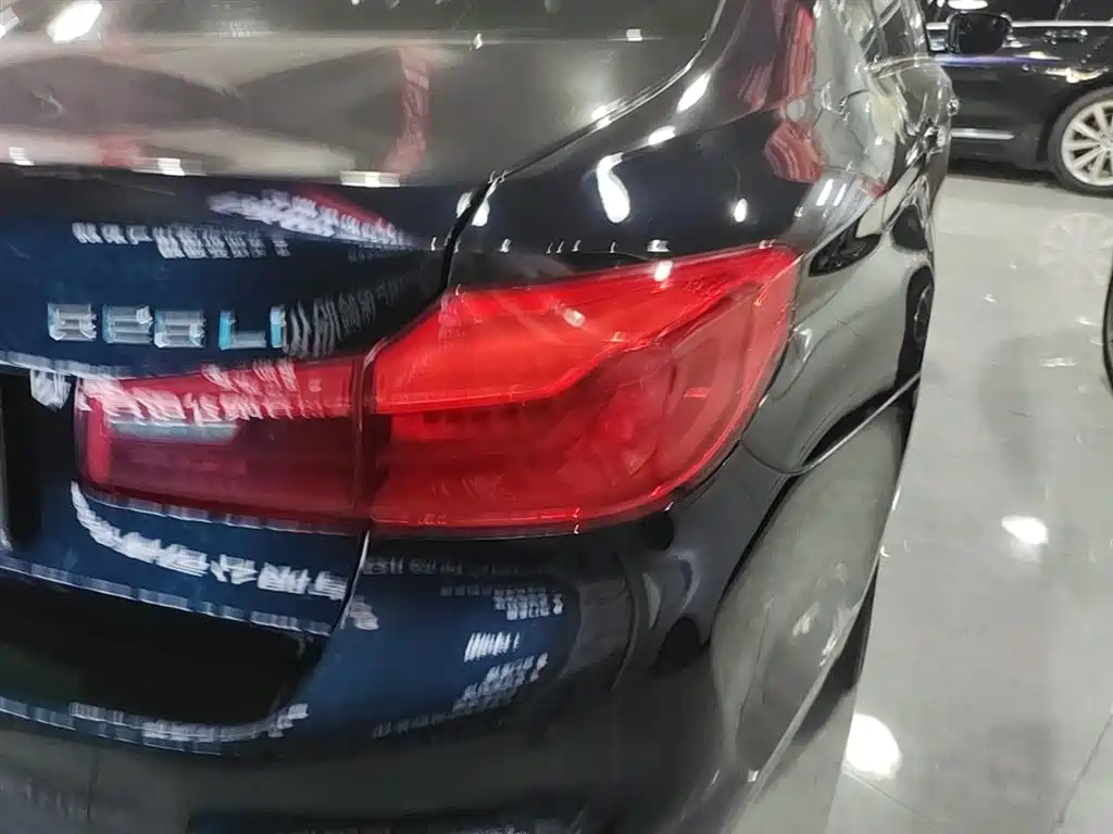 BMW 5 Series 2018 525Li M Sport Package фото 8