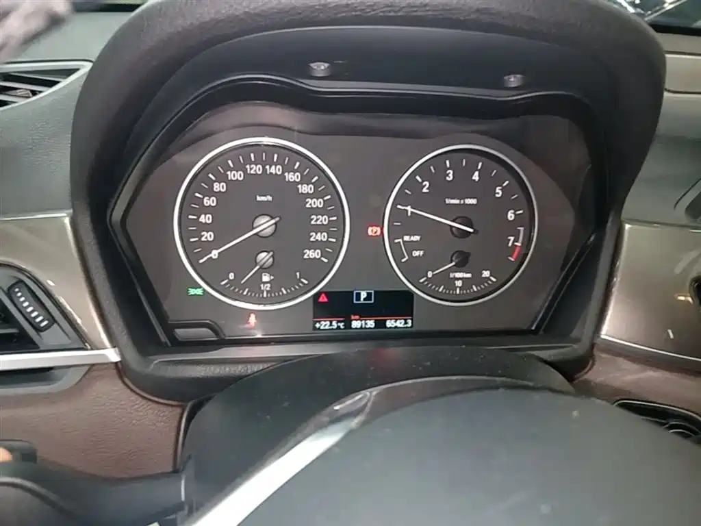 BMW X1 2016 sDrive20Li Luxury Model фото 12
