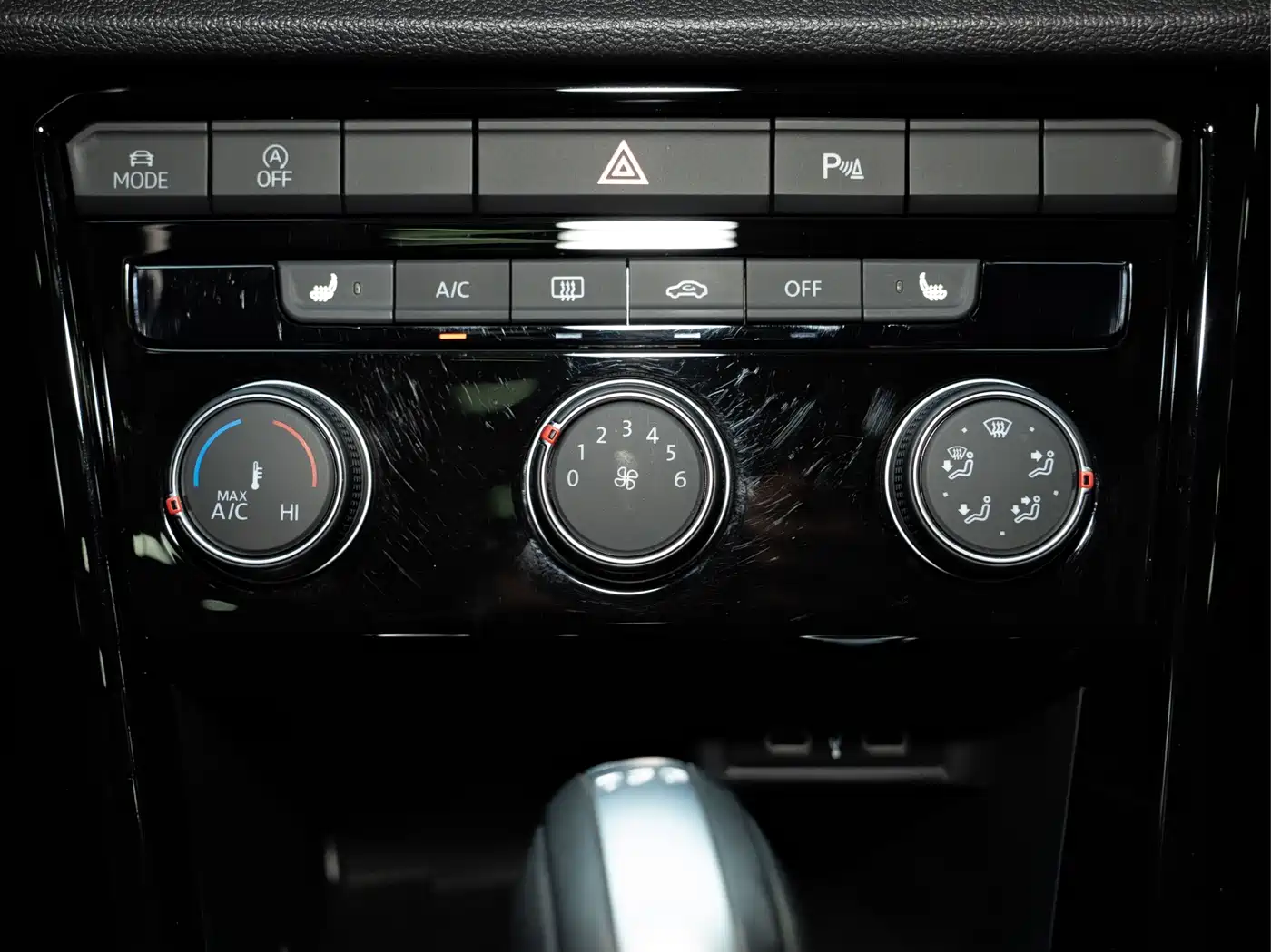 Volkswagen T-ROC 2022 280TSI DSG 2WD Comfort PLUS фото 3