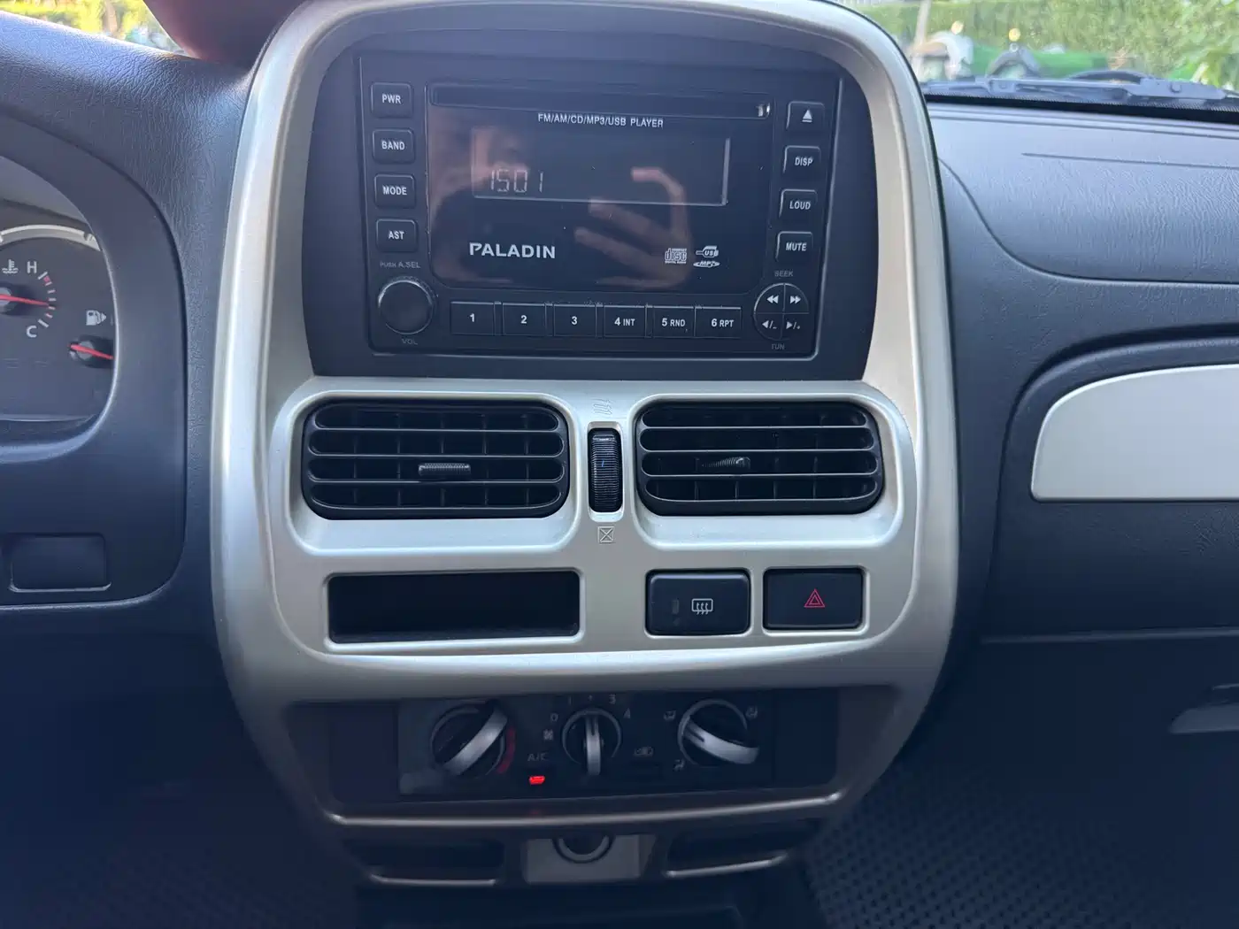 Nissan Paladin 2013 2.4L 4WD Standard China V фото 14