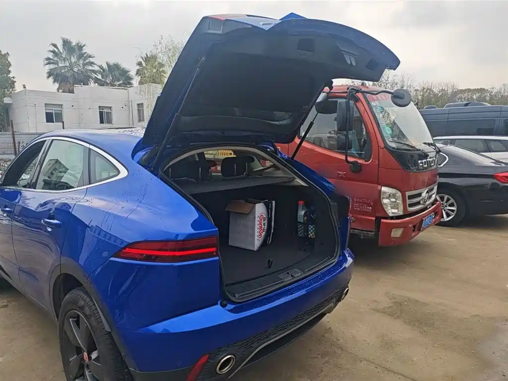 JAGUAR E-PACE