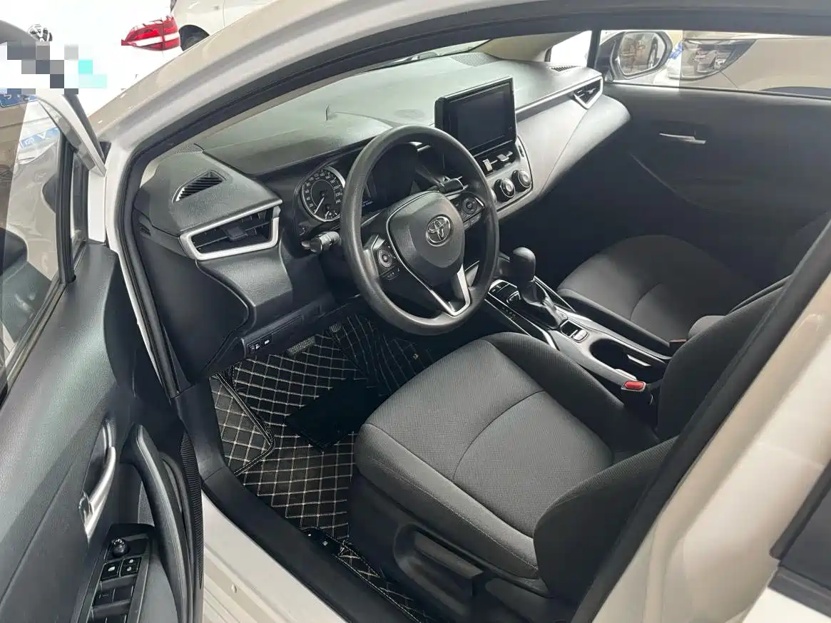 Photo 4 - Toyota Corolla