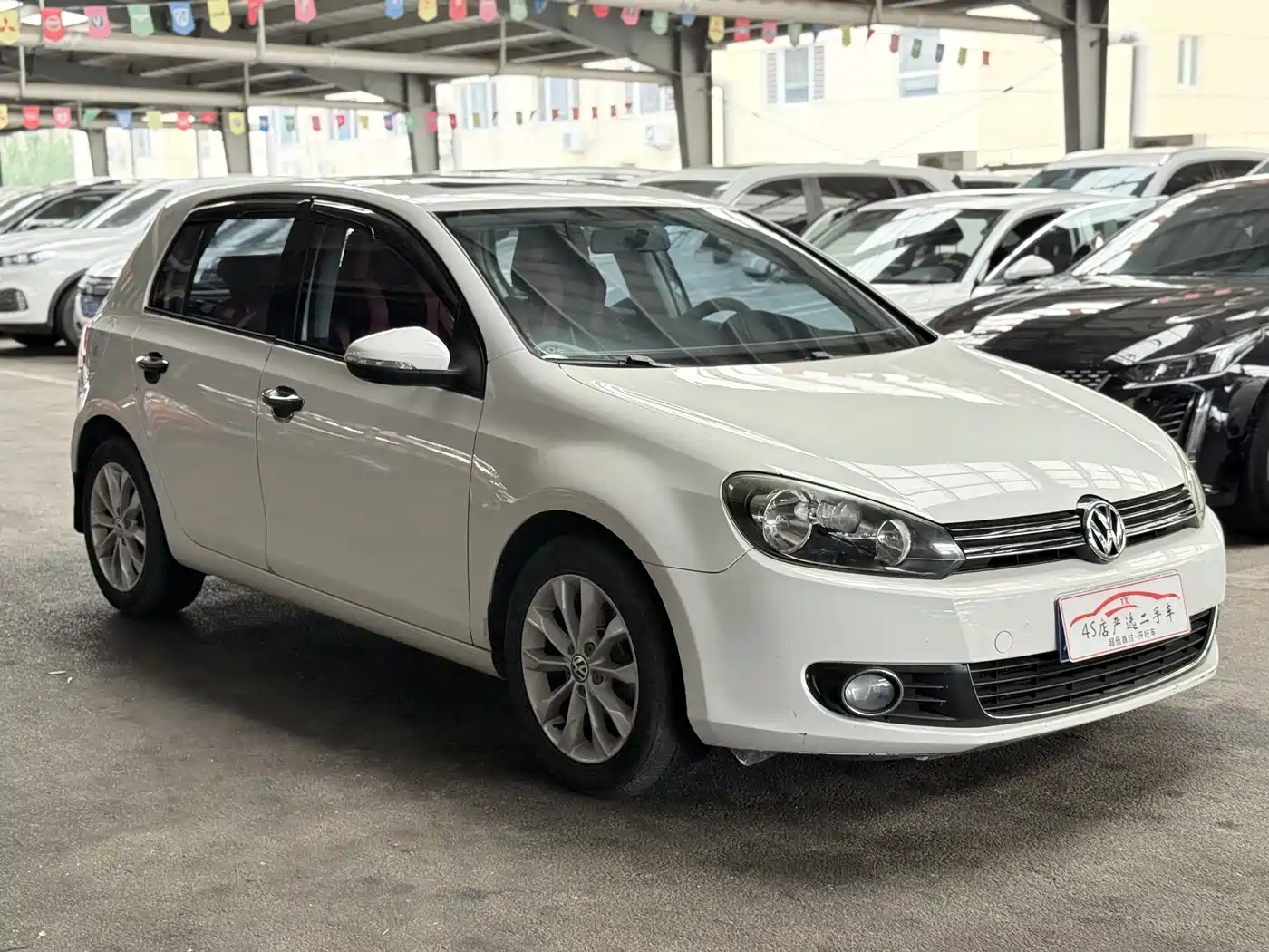 Volkswagen Golf 2012 1.6 Automatic Comfort Type фото 3