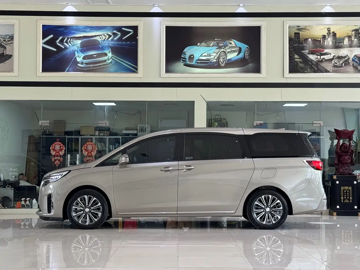 Buick GL8 2023 ES Landmaster Luxury фото 16