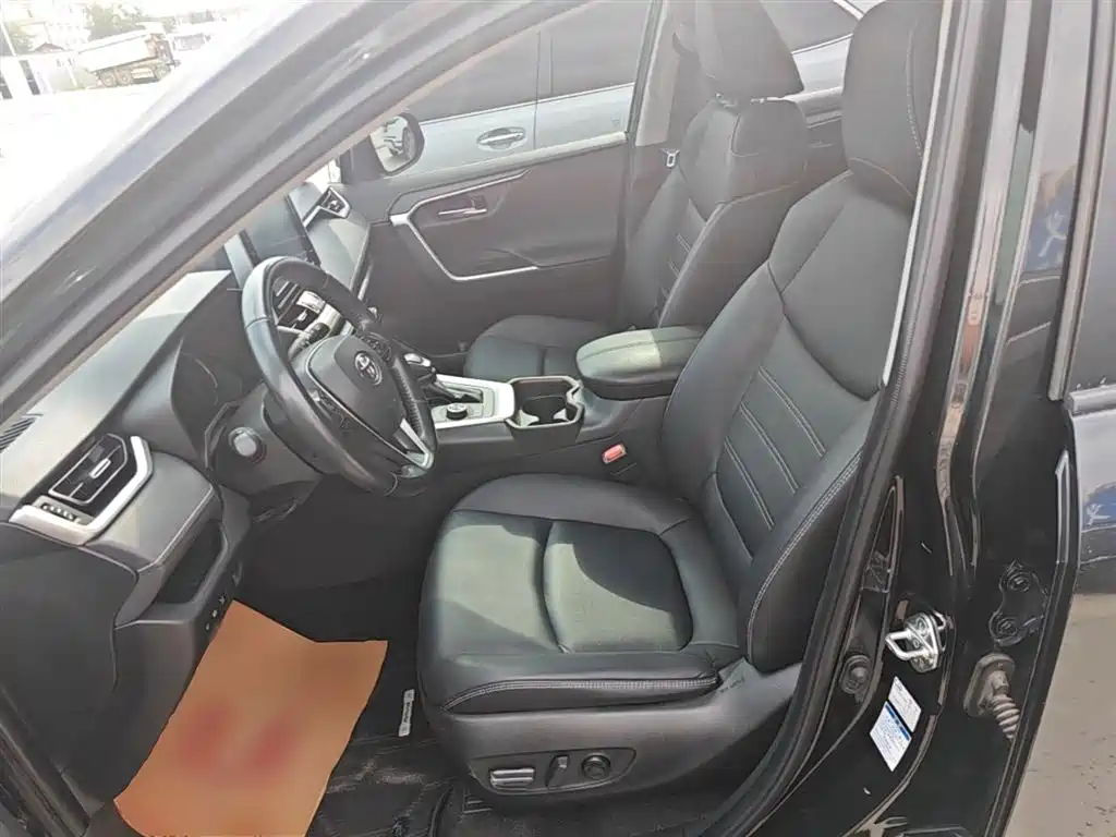 Toyota RAV4 Rongfang 2020 Hybrid 2.5L E-CVT 4WD Elite PLUS фото 11