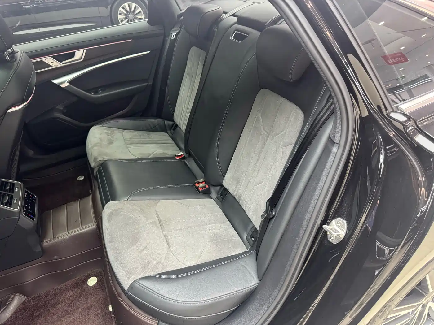 Audi A6L 2023 45 TFSI quattro Premium Dynamic фото 16