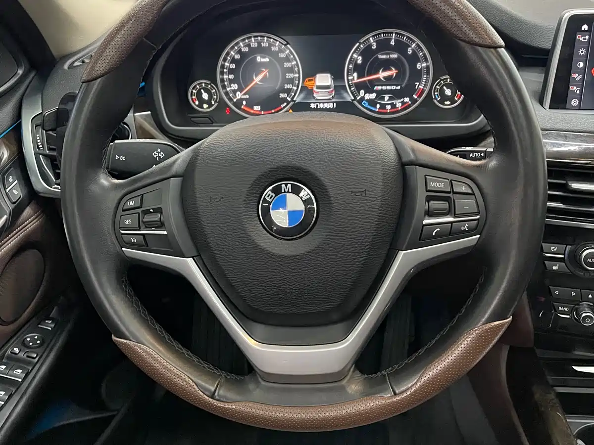 BMW X5 (Import) 2017 xDrive28i фото 4