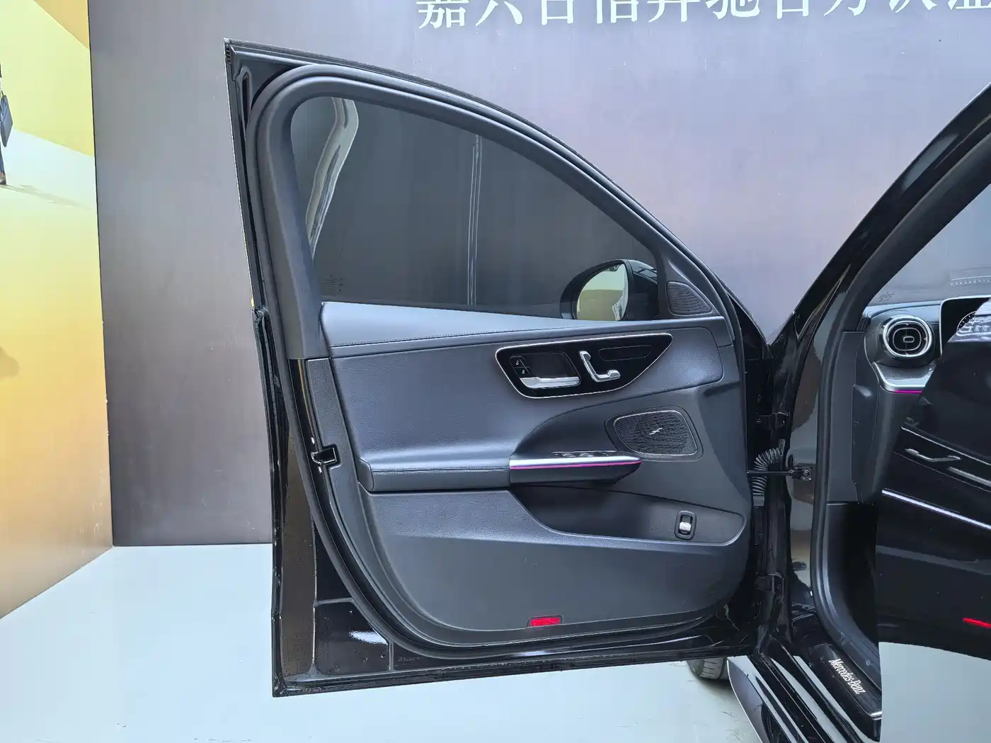 Mercedes-Benz C-Class 2024 Facelift C 260 L Sport фото 12