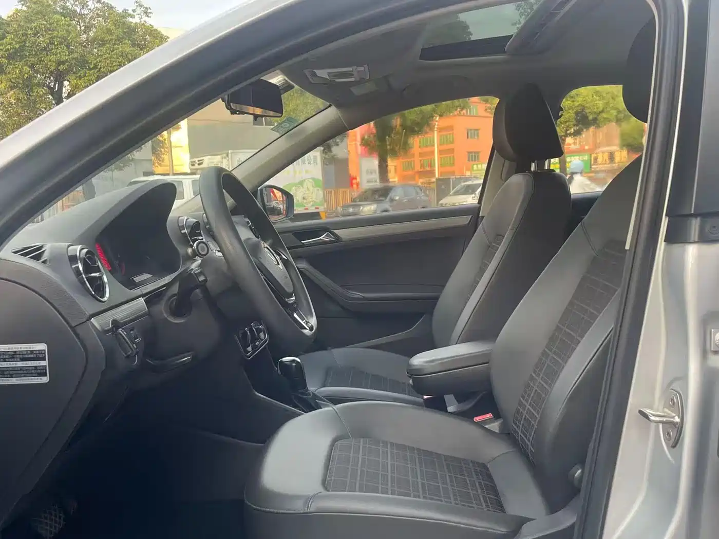 Volkswagen Jetta 2017 1.5L Automatic Comfort фото 4