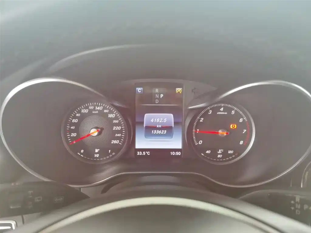 Mercedes-Benz GLC 2016 GLC 300 4MATIC Dynamic фото 12