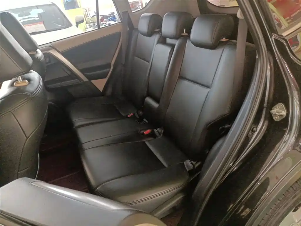 Toyota RAV4 Rongfang 2013 2.0L CVT 2WD Urban фото 16
