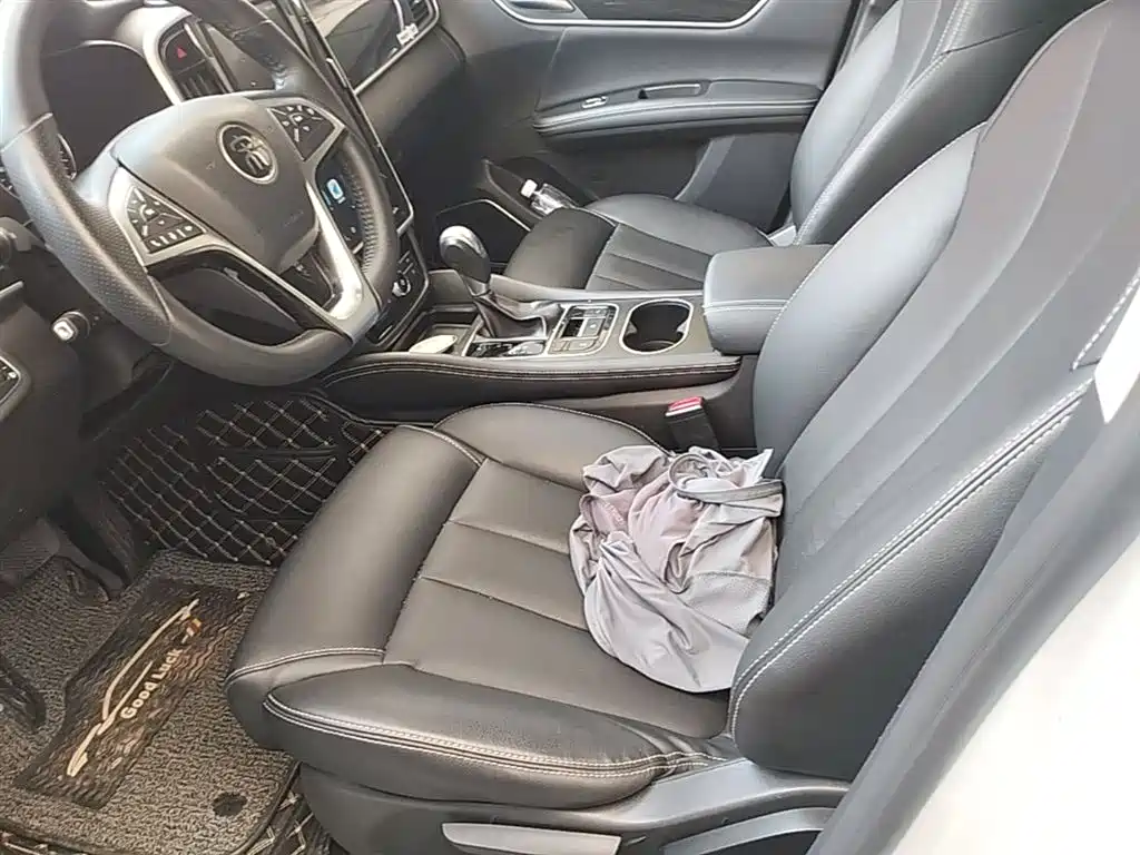 BYD Song MAX 2018 1.5T Auto Smart Connected Elite 6-Seater фото 15