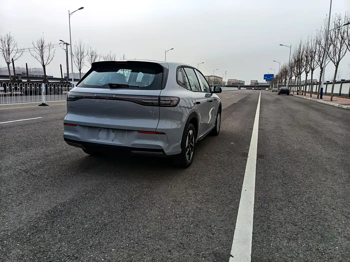 GEELY GALAXY GALAXY E5