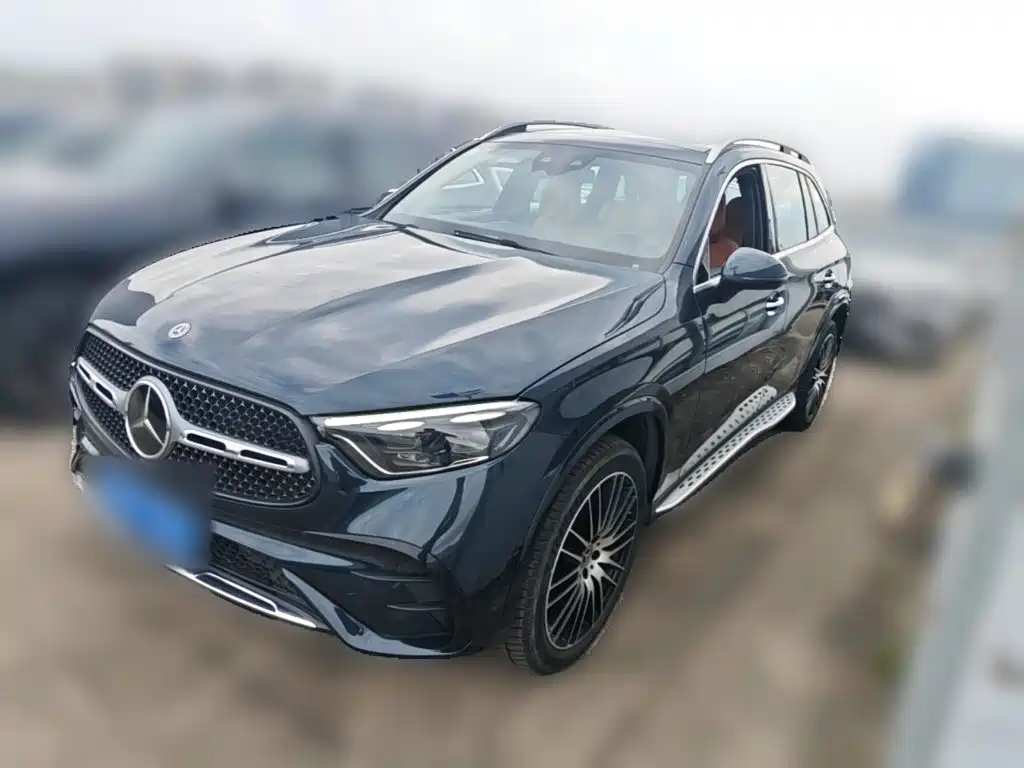 Фото 1 - Mercedes-Benz GLC