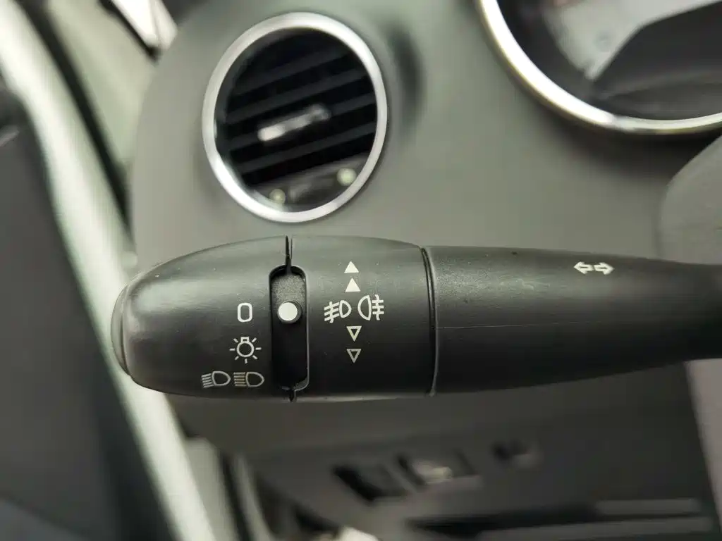 Photo 21 - Peugeot 408