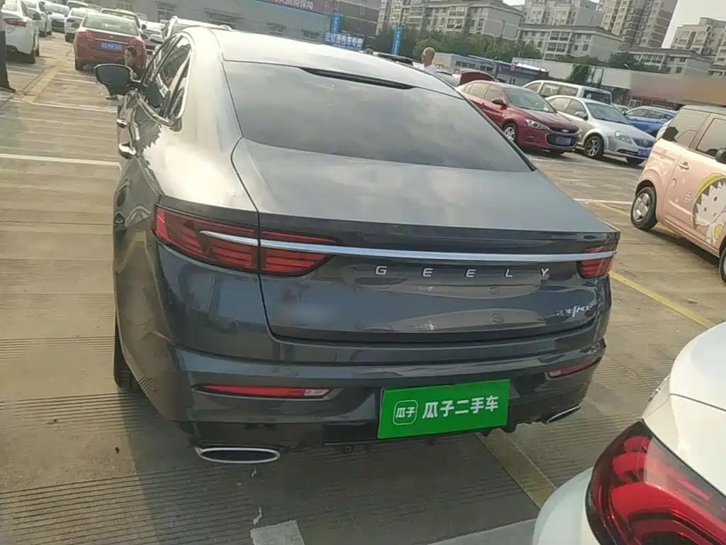 Фото 6 - Geely Preface