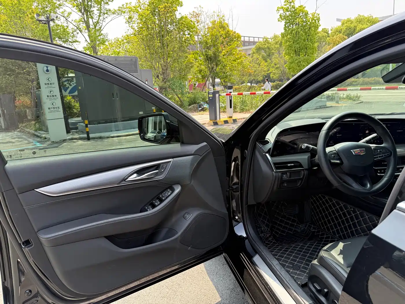Cadillac CT5 2024 28T Luxury Model Pro фото 6