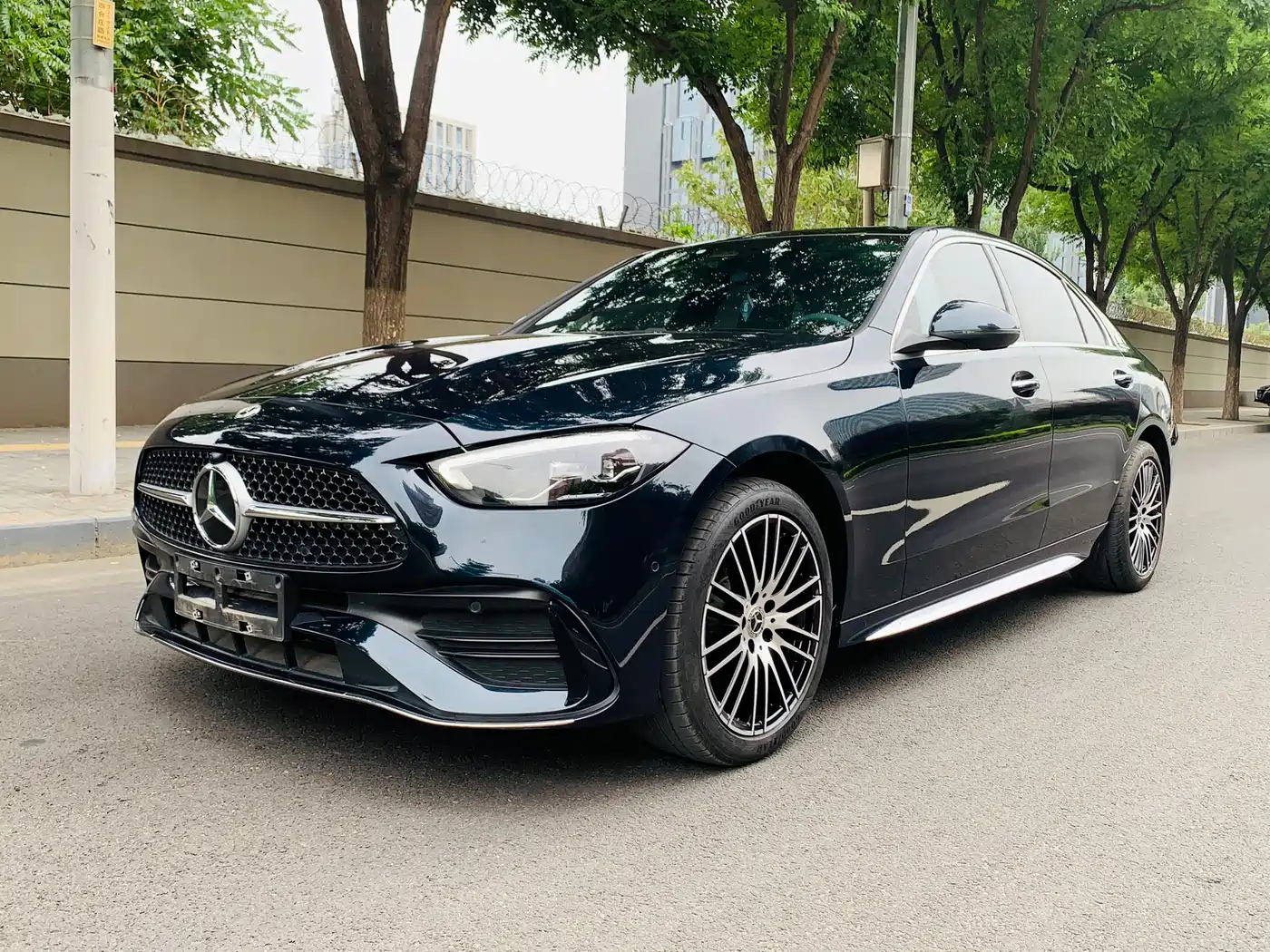 Mercedes-Benz C-Class 2023 Facelift C 260 L Sport Edition фото 3