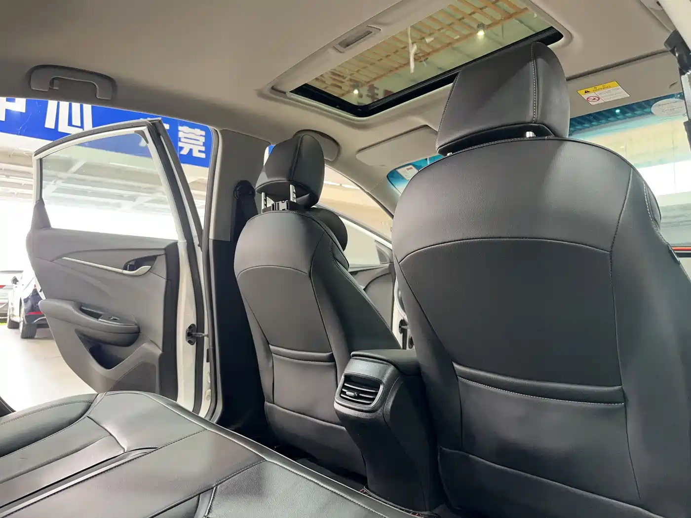 Buick Excelle 2019 18T Auto Connected Elite China VI фото 9