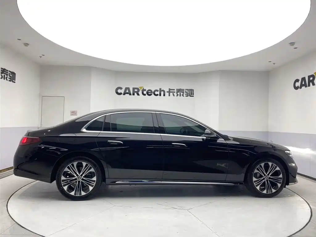 Mercedes-Benz E-Class 2026 E 300 L Luxury фото 4
