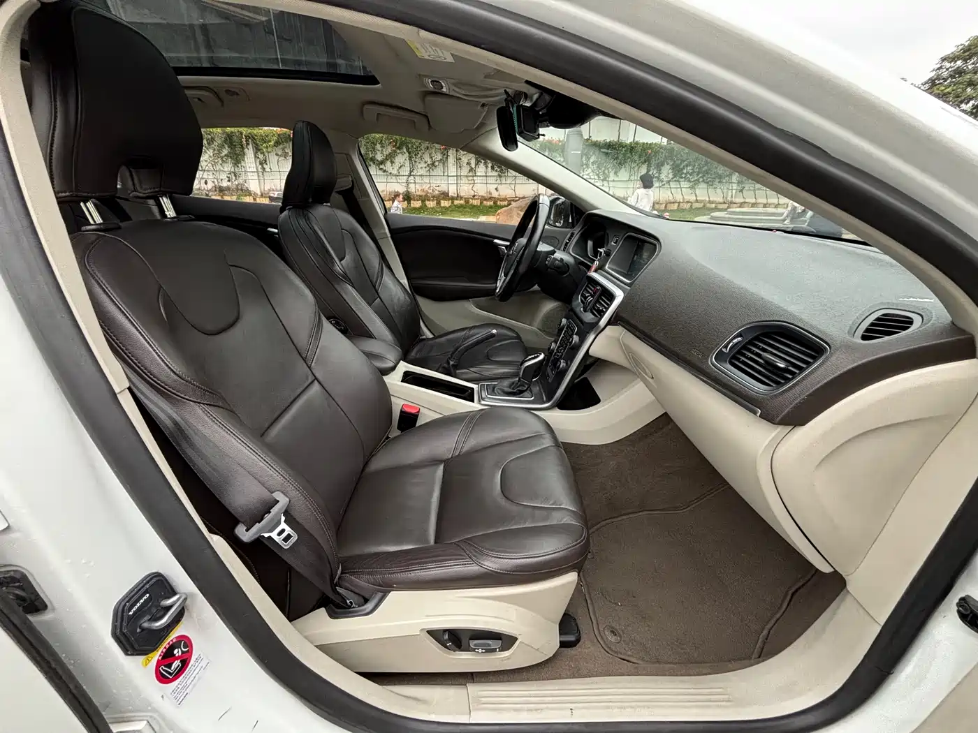 Фото 5 - Volvo V40