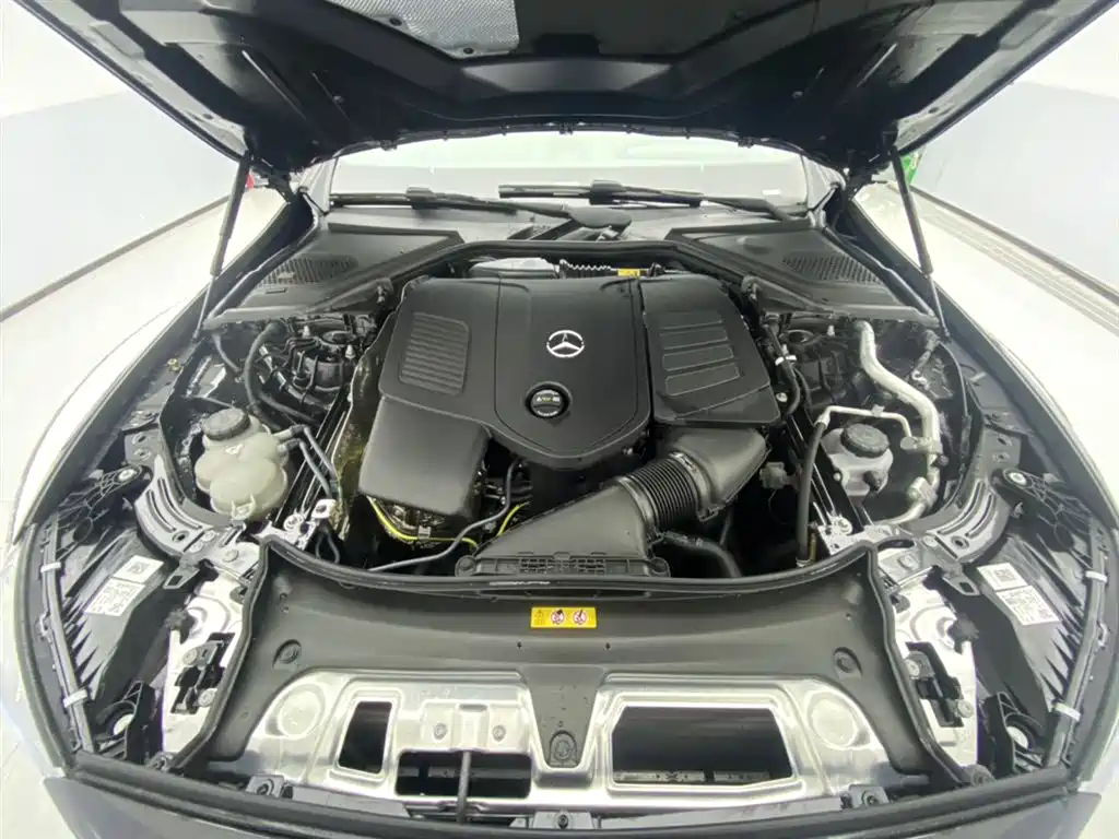 Mercedes-Benz E-Class 2026 E 300 L Luxury фото 12