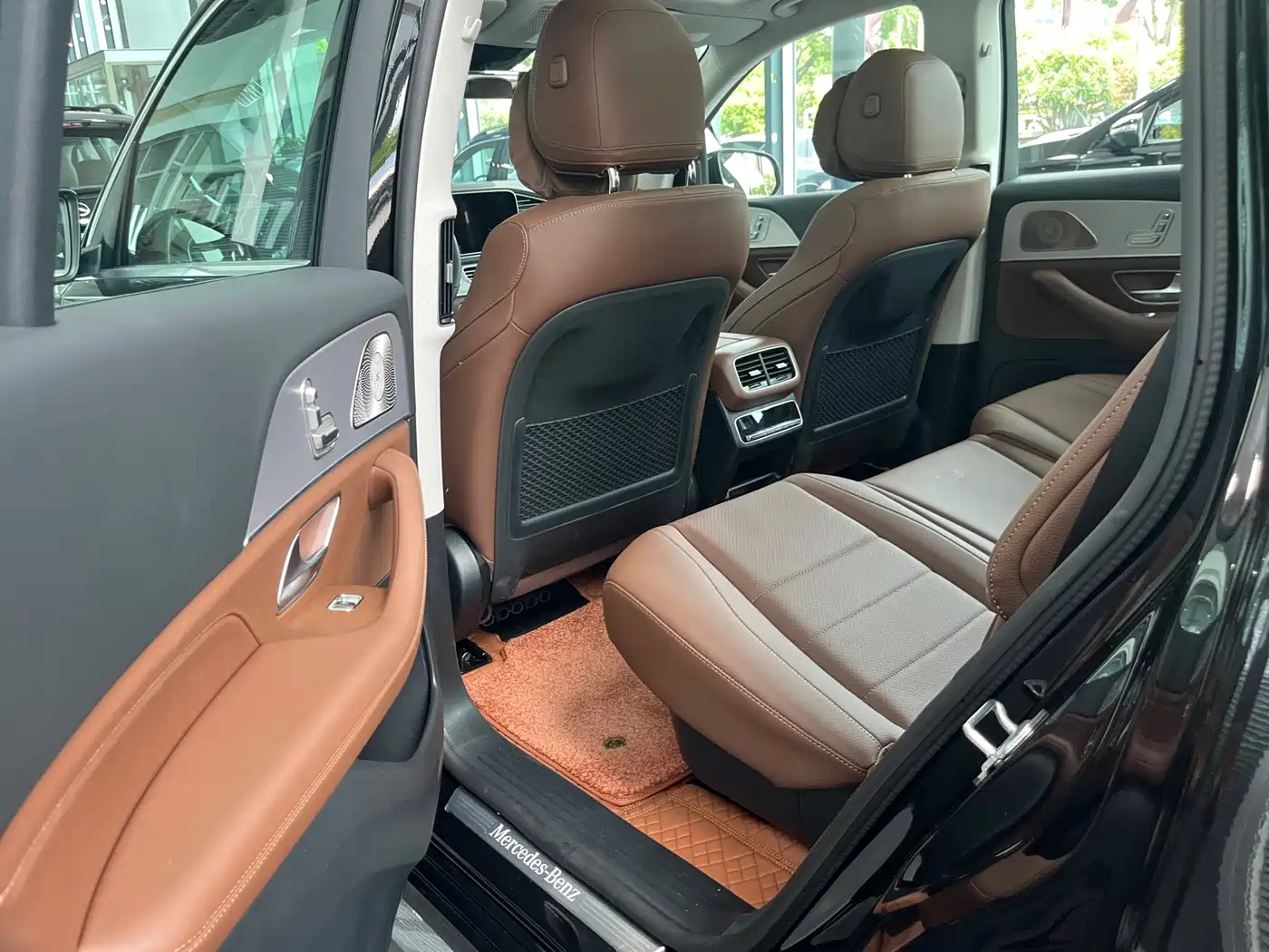 Mercedes-Benz GLS 2026 GLS 450 4MATIC Luxury фото 6