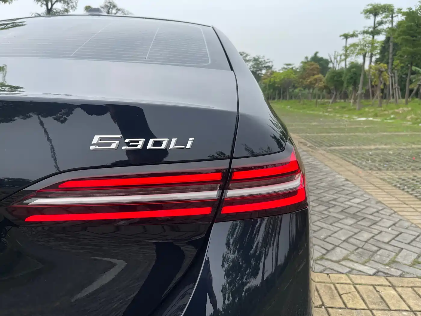 BMW 5 Series 2026 530Li Leading M Sport Package фото 20