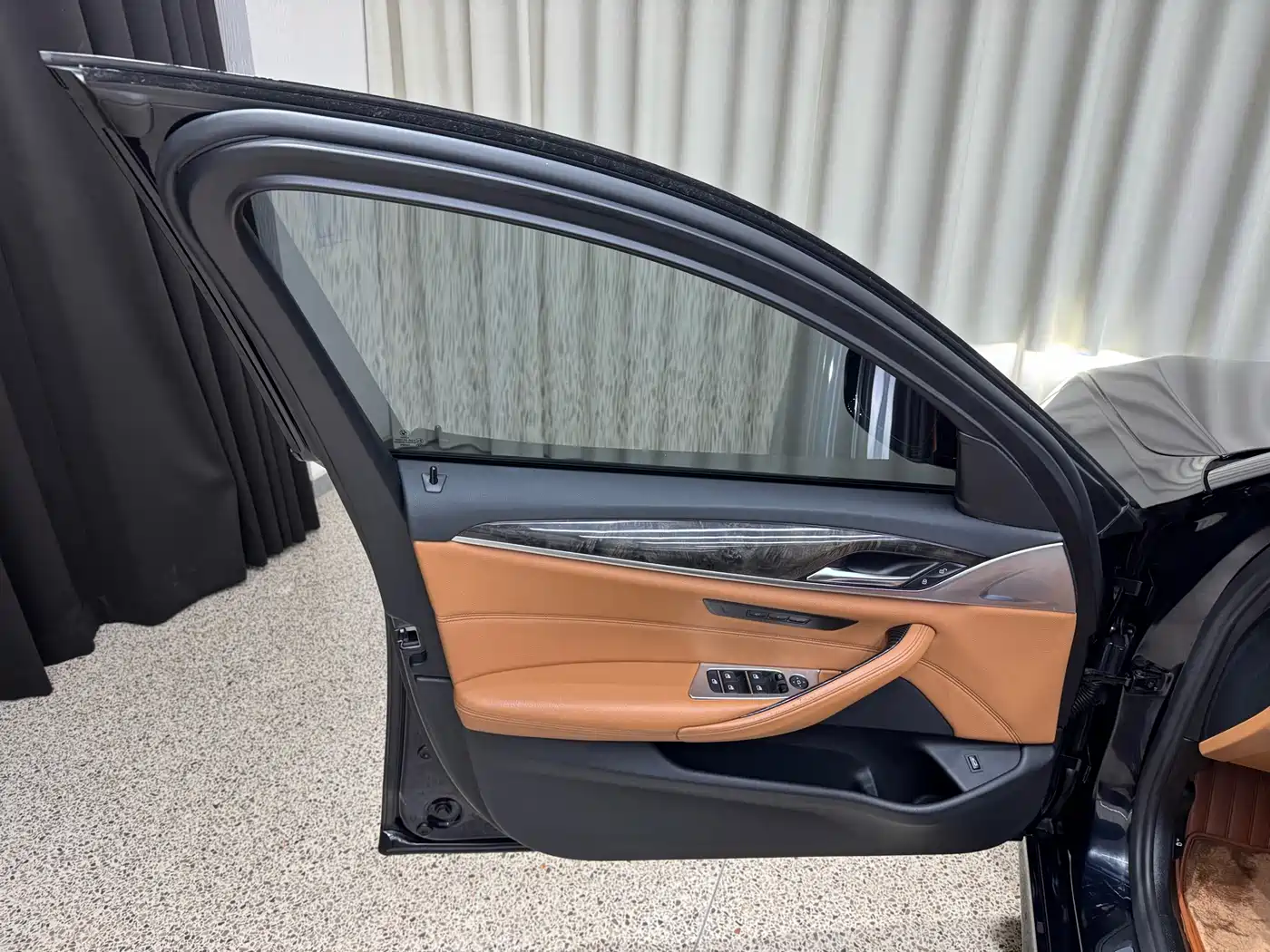 BMW 5 Series 2018 530Li Leading M Sport Package фото 13