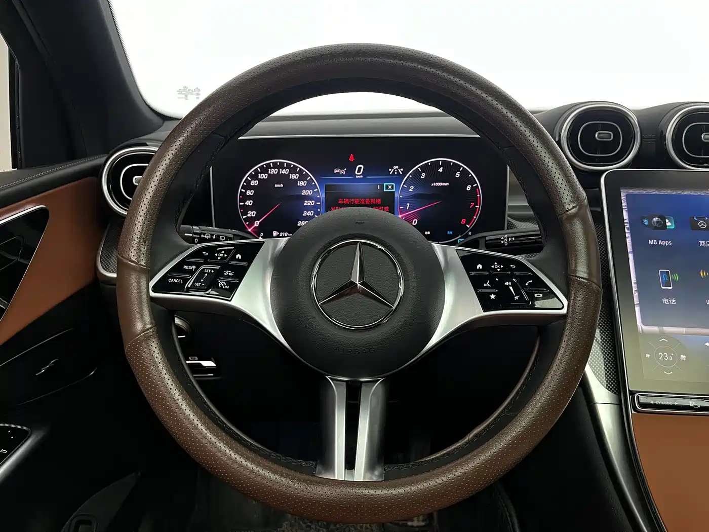 Mercedes-Benz GLC 2024 GLC 260 L 4MATIC Dynamic 5-seater фото 5