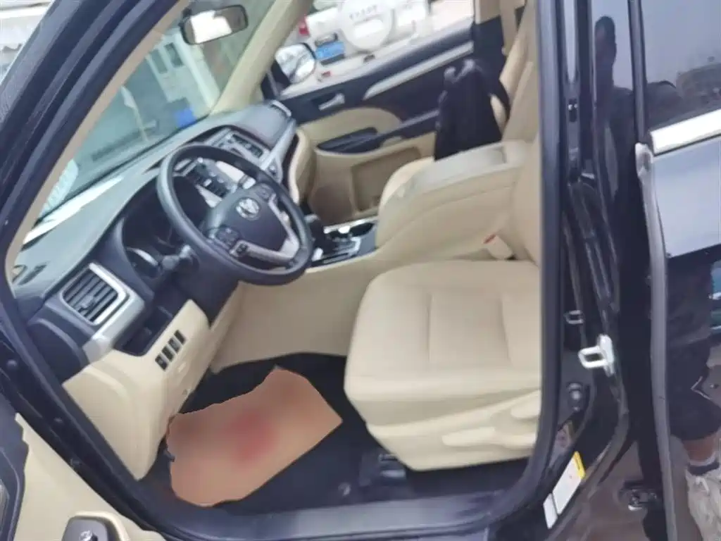 Toyota Highlander 2017 2.0T 2WD Elite 5-Seater фото 15