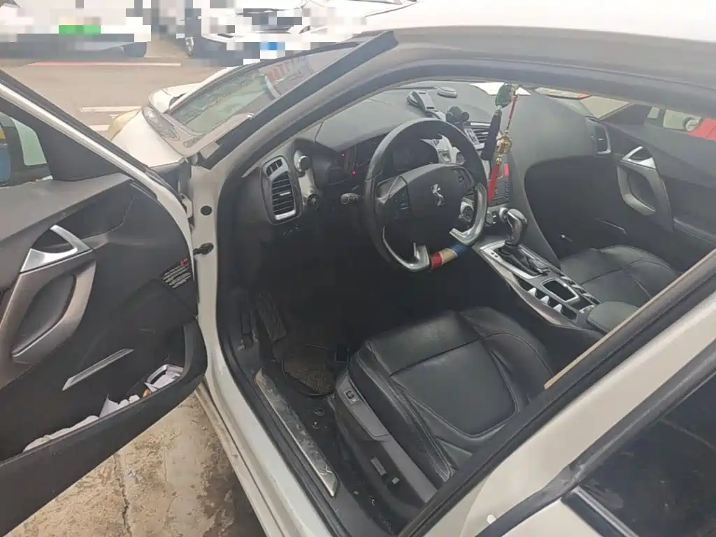 DS 5 2016 2015 1.6T Luxury THP160