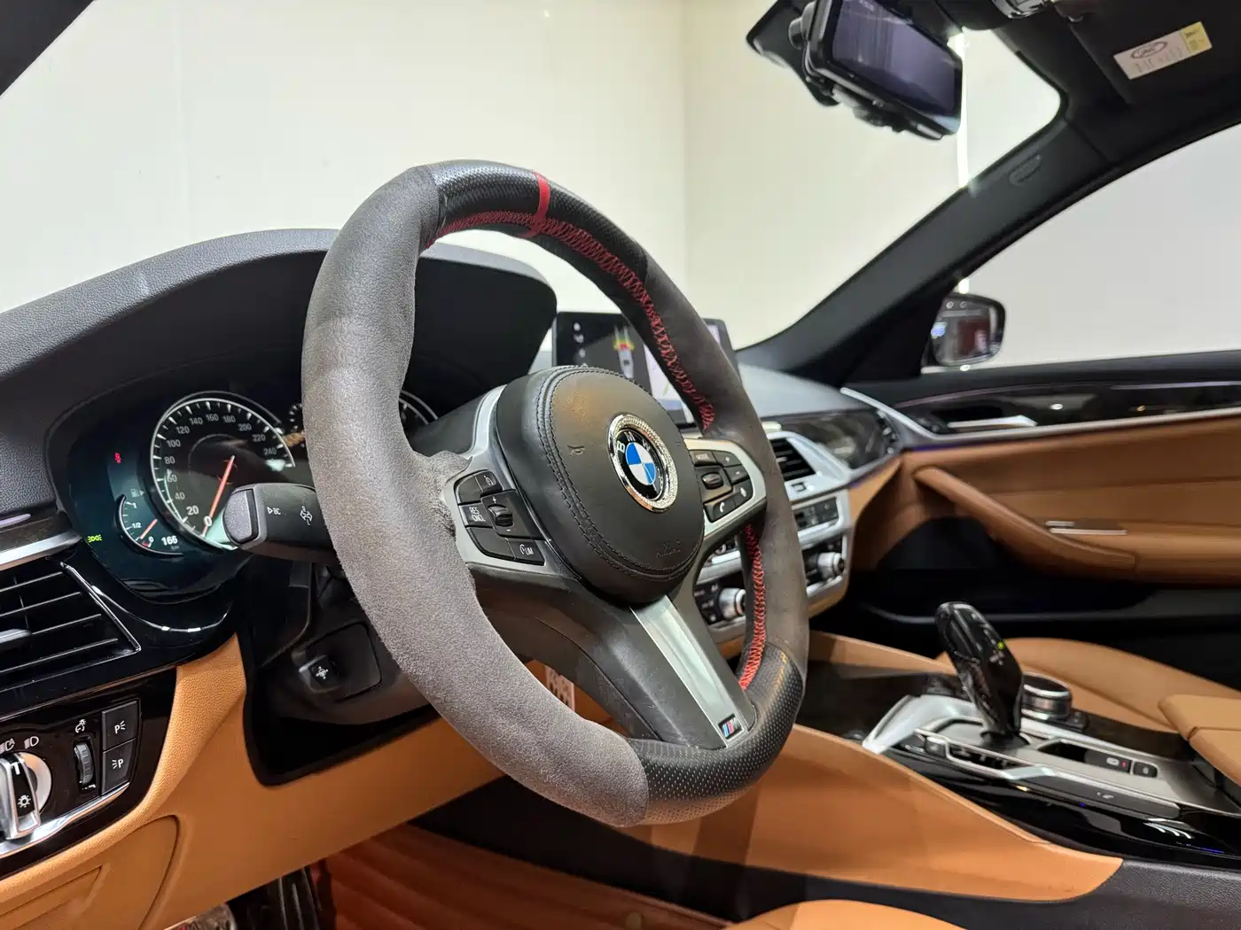 BMW 5 Series 2018 530Li Leading M Sport Package фото 12