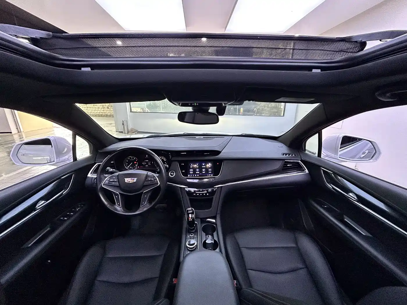Cadillac XT5 2022 2.0T 2WD Luxury фото 5