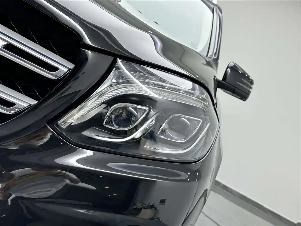 Mercedes-Benz GLS 2016 GLS 400 4MATIC Dynamic фото 9