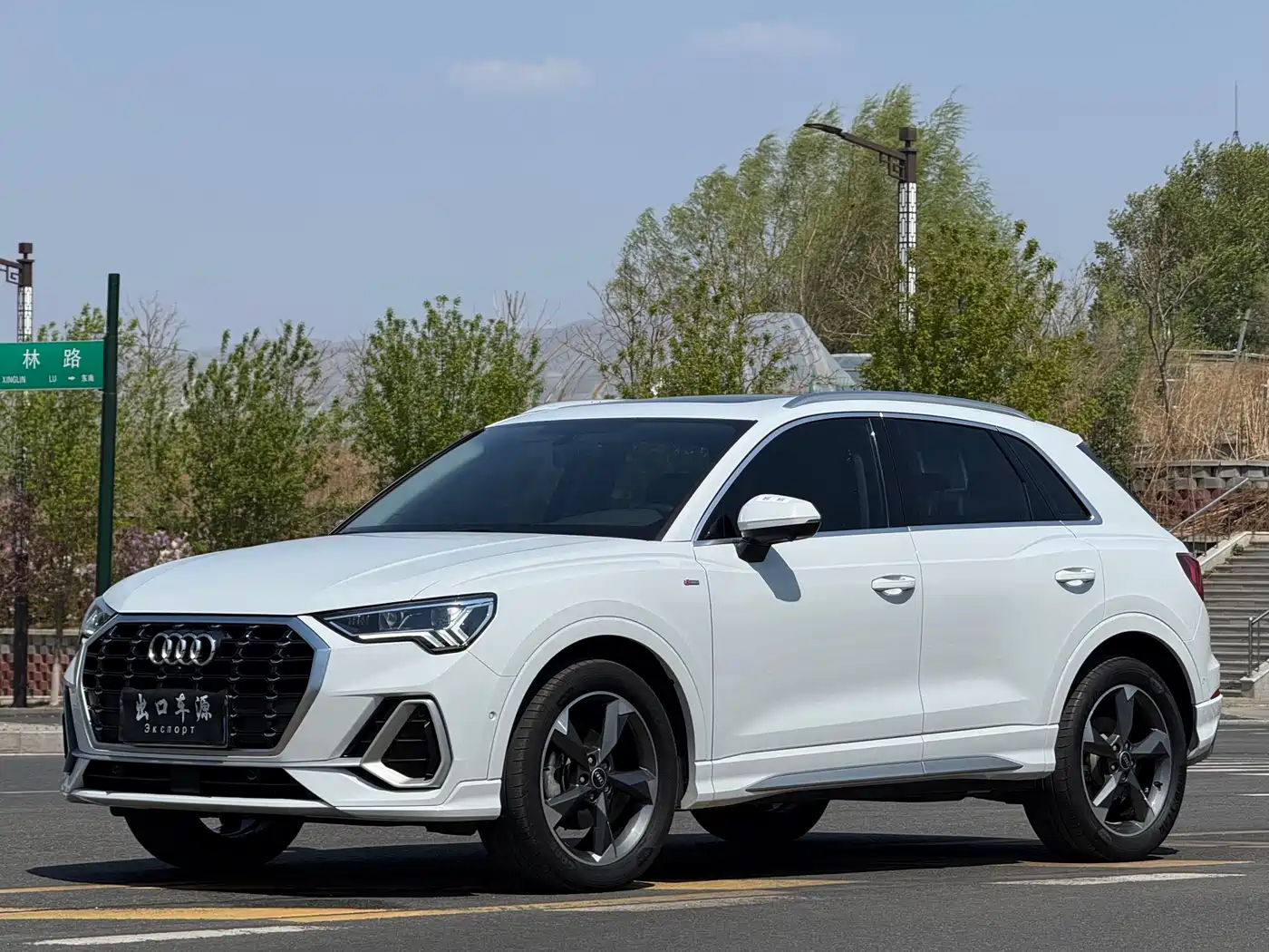 Audi Q3 2021 35 TFSI Fashion Sport фото 3