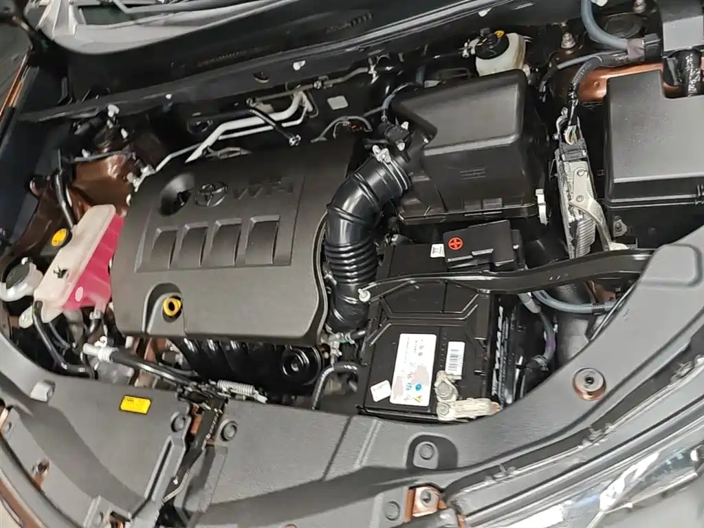 Toyota RAV4 Rongfang 2015 2.0L CVT 2WD Trend Edition фото 20