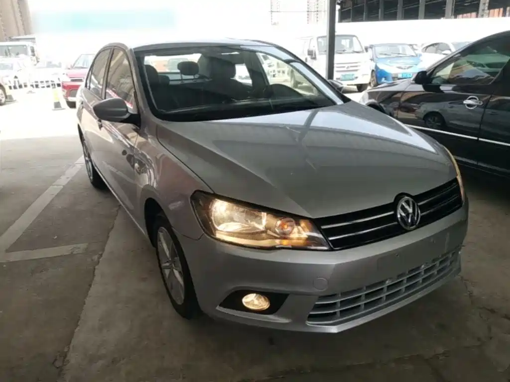 Volkswagen Jetta 2015 1.6L Auto Comfort фото 4