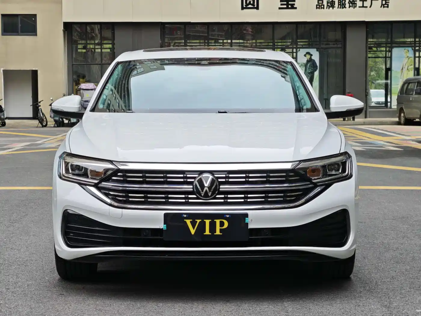 Volkswagen Sagitar 2024 300TSI DSG Surpass Edition фото 2