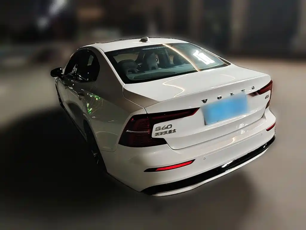 Volvo S60 2024 2025 B5 Elegance Sport Edition
