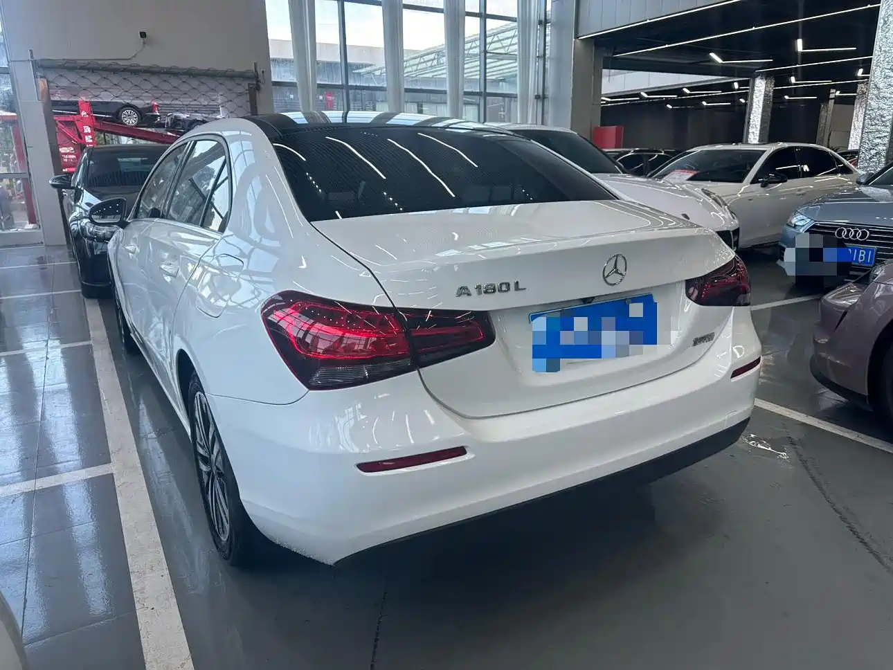 Mercedes-Benz A-Class 2022 A 180 L фото 13