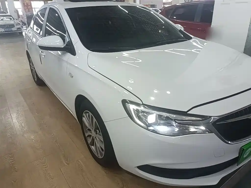 Buick Excelle 2019 18T Auto Connected Elite China VI фото 4