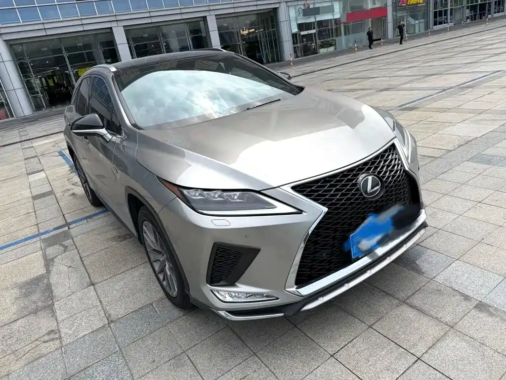 Photo 2 - Lexus RX
